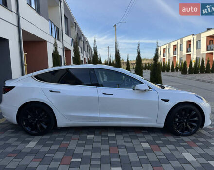 Белый Тесла Модель 3, объемом двигателя 0 л и пробегом 167 тыс. км за 16777 $, фото 9 на Automoto.ua