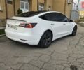 Белый Тесла Модель 3, объемом двигателя 0 л и пробегом 76 тыс. км за 15900 $, фото 10 на Automoto.ua