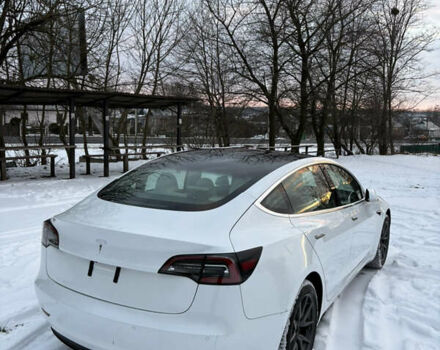 Білий Тесла Модель 3, об'ємом двигуна 0 л та пробігом 96 тис. км за 19000 $, фото 5 на Automoto.ua