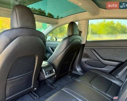 Белый Тесла Модель 3, объемом двигателя 0 л и пробегом 78 тыс. км за 20999 $, фото 15 на Automoto.ua