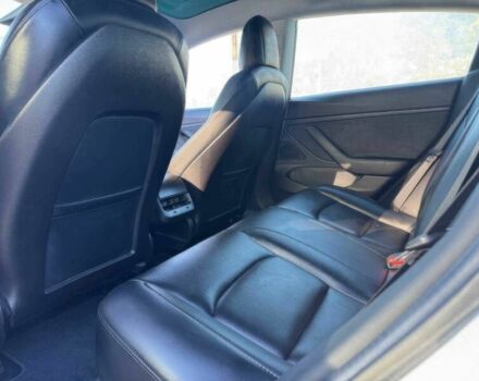 Білий Тесла Модель 3, об'ємом двигуна 0 л та пробігом 46 тис. км за 8000 $, фото 13 на Automoto.ua