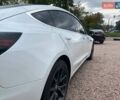 Белый Тесла Модель 3, объемом двигателя 0 л и пробегом 100 тыс. км за 19000 $, фото 8 на Automoto.ua
