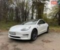Белый Тесла Модель 3, объемом двигателя 0 л и пробегом 200 тыс. км за 18000 $, фото 1 на Automoto.ua