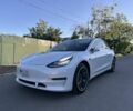 Белый Тесла Модель 3, объемом двигателя 0 л и пробегом 111 тыс. км за 16500 $, фото 1 на Automoto.ua
