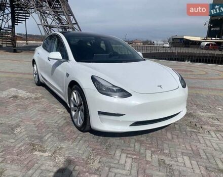 Білий Тесла Модель 3, об'ємом двигуна 0 л та пробігом 167 тис. км за 25500 $, фото 32 на Automoto.ua