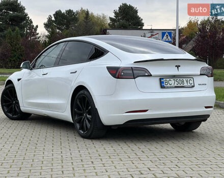 Белый Тесла Модель 3, объемом двигателя 0 л и пробегом 92 тыс. км за 19950 $, фото 2 на Automoto.ua