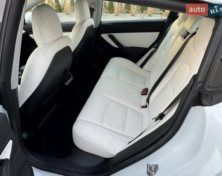 Белый Тесла Модель 3, объемом двигателя 0 л и пробегом 107 тыс. км за 19500 $, фото 30 на Automoto.ua