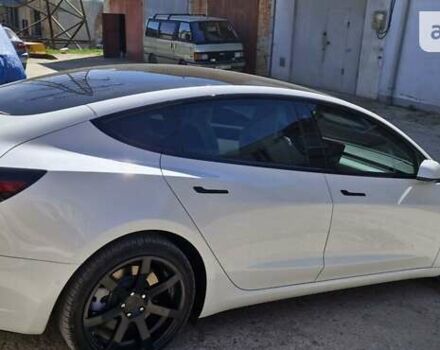 Белый Тесла Модель 3, объемом двигателя 0 л и пробегом 75 тыс. км за 25799 $, фото 3 на Automoto.ua