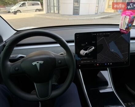 Белый Тесла Модель 3, объемом двигателя 0 л и пробегом 177 тыс. км за 12999 $, фото 2 на Automoto.ua