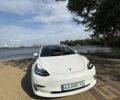 Белый Тесла Модель 3, объемом двигателя 0 л и пробегом 101 тыс. км за 14600 $, фото 3 на Automoto.ua