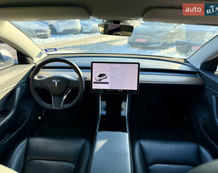 Белый Тесла Модель 3, объемом двигателя 0 л и пробегом 112 тыс. км за 18900 $, фото 20 на Automoto.ua
