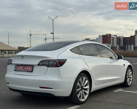 Белый Тесла Модель 3, объемом двигателя 0 л и пробегом 166 тыс. км за 14500 $, фото 10 на Automoto.ua