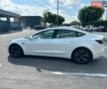 Білий Тесла Модель 3, об'ємом двигуна 0 л та пробігом 108 тис. км за 17500 $, фото 3 на Automoto.ua