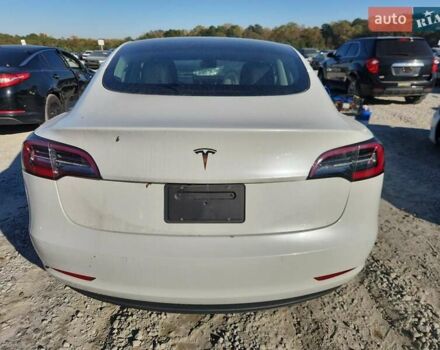 Белый Тесла Модель 3, объемом двигателя 0 л и пробегом 56 тыс. км за 6600 $, фото 4 на Automoto.ua