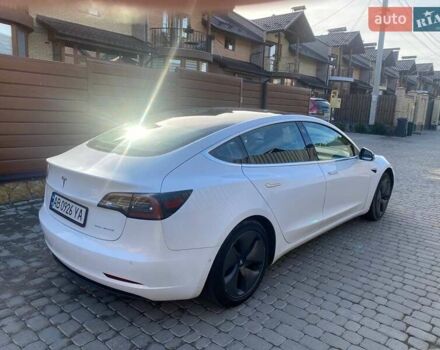 Белый Тесла Модель 3, объемом двигателя 0 л и пробегом 135 тыс. км за 18200 $, фото 2 на Automoto.ua