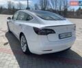 Белый Тесла Модель 3, объемом двигателя 0 л и пробегом 167 тыс. км за 25500 $, фото 24 на Automoto.ua