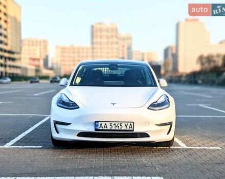 Белый Тесла Модель 3, объемом двигателя 0 л и пробегом 101 тыс. км за 23500 $, фото 6 на Automoto.ua