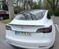 Білий Тесла Модель 3, об'ємом двигуна 0 л та пробігом 86 тис. км за 16300 $, фото 3 на Automoto.ua
