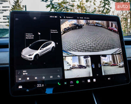 Белый Тесла Модель 3, объемом двигателя 0 л и пробегом 146 тыс. км за 17500 $, фото 48 на Automoto.ua