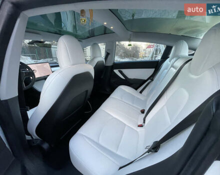 Білий Тесла Модель 3, об'ємом двигуна 0 л та пробігом 24 тис. км за 20500 $, фото 23 на Automoto.ua