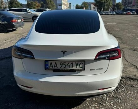 Белый Тесла Модель 3, объемом двигателя 0 л и пробегом 153 тыс. км за 16999 $, фото 6 на Automoto.ua