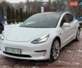 Белый Тесла Модель 3, объемом двигателя 0 л и пробегом 100 тыс. км за 22500 $, фото 1 на Automoto.ua