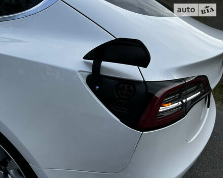 Білий Тесла Модель 3, об'ємом двигуна 0 л та пробігом 100 тис. км за 23700 $, фото 43 на Automoto.ua