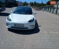 Белый Тесла Модель 3, объемом двигателя 0 л и пробегом 159 тыс. км за 15900 $, фото 5 на Automoto.ua