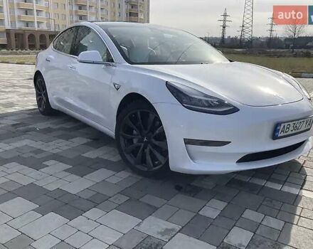 Белый Тесла Модель 3, объемом двигателя 0 л и пробегом 90 тыс. км за 21700 $, фото 6 на Automoto.ua