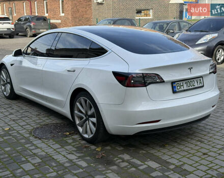 Белый Тесла Модель 3, объемом двигателя 0 л и пробегом 71 тыс. км за 15800 $, фото 10 на Automoto.ua
