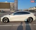 Білий Тесла Модель 3, об'ємом двигуна 0 л та пробігом 192 тис. км за 19500 $, фото 12 на Automoto.ua