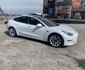 Білий Тесла Модель 3, об'ємом двигуна 0 л та пробігом 167 тис. км за 25500 $, фото 3 на Automoto.ua