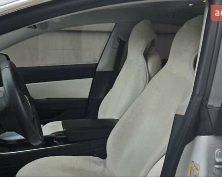 Белый Тесла Модель 3, объемом двигателя 0 л и пробегом 54 тыс. км за 21000 $, фото 9 на Automoto.ua