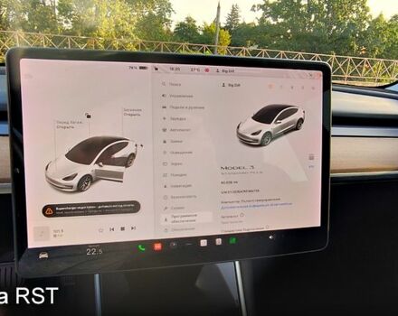 Белый Тесла Модель 3, объемом двигателя 0 л и пробегом 82 тыс. км за 23300 $, фото 5 на Automoto.ua
