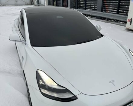 Белый Тесла Модель 3, объемом двигателя 0 л и пробегом 62 тыс. км за 35000 $, фото 12 на Automoto.ua