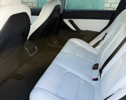 Белый Тесла Модель 3, объемом двигателя 0 л и пробегом 89 тыс. км за 16999 $, фото 13 на Automoto.ua