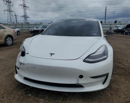 Белый Тесла Модель 3, объемом двигателя 0 л и пробегом 190 тыс. км за 12500 $, фото 4 на Automoto.ua