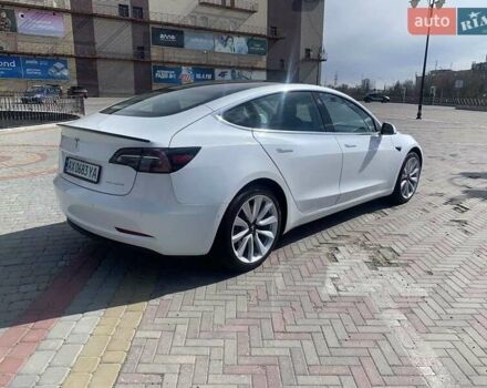 Білий Тесла Модель 3, об'ємом двигуна 0 л та пробігом 167 тис. км за 25500 $, фото 26 на Automoto.ua