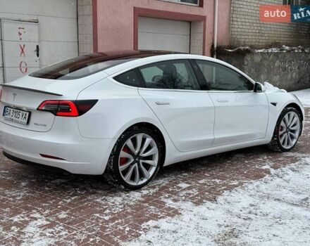 Белый Тесла Модель 3, объемом двигателя 0 л и пробегом 100 тыс. км за 22500 $, фото 7 на Automoto.ua