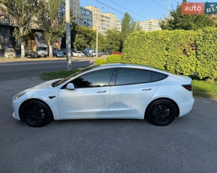 Белый Тесла Модель 3, объемом двигателя 0 л и пробегом 160 тыс. км за 18500 $, фото 7 на Automoto.ua