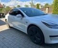 Білий Тесла Модель 3, об'ємом двигуна 0 л та пробігом 110 тис. км за 14589 $, фото 1 на Automoto.ua