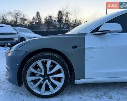 Белый Тесла Модель 3, объемом двигателя 0 л и пробегом 233 тыс. км за 11400 $, фото 6 на Automoto.ua