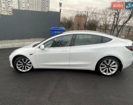 Белый Тесла Модель 3, объемом двигателя 0 л и пробегом 93 тыс. км за 20300 $, фото 7 на Automoto.ua