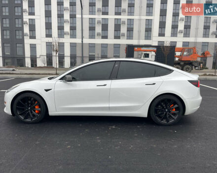 Белый Тесла Модель 3, объемом двигателя 0 л и пробегом 73 тыс. км за 17000 $, фото 16 на Automoto.ua