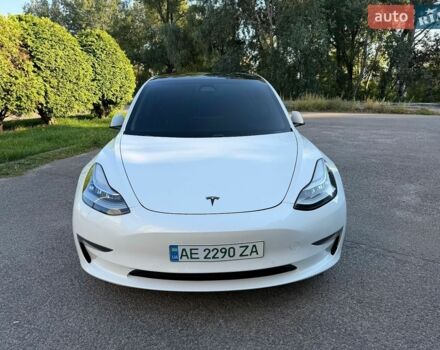 Белый Тесла Модель 3, объемом двигателя 0 л и пробегом 160 тыс. км за 18500 $, фото 22 на Automoto.ua
