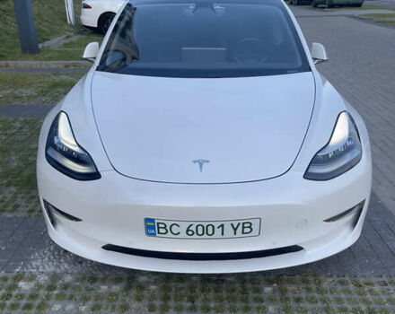 Білий Тесла Модель 3, об'ємом двигуна 0 л та пробігом 101 тис. км за 22500 $, фото 2 на Automoto.ua