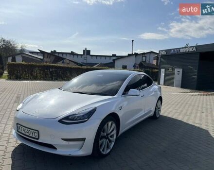 Білий Тесла Модель 3, об'ємом двигуна 0 л та пробігом 178 тис. км за 14800 $, фото 2 на Automoto.ua