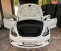 Білий Тесла Модель 3, об'ємом двигуна 0 л та пробігом 69 тис. км за 19000 $, фото 18 на Automoto.ua
