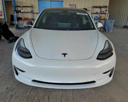 Белый Тесла Модель 3, объемом двигателя 0 л и пробегом 107 тыс. км за 3000 $, фото 4 на Automoto.ua