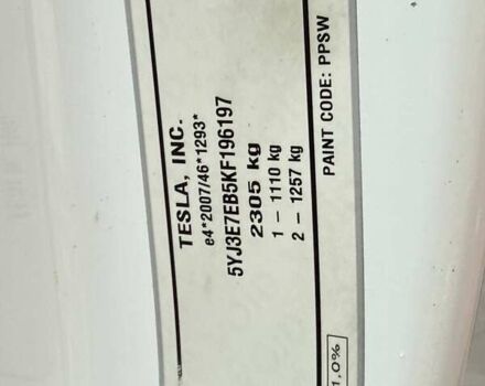Белый Тесла Модель 3, объемом двигателя 0 л и пробегом 100 тыс. км за 22500 $, фото 27 на Automoto.ua